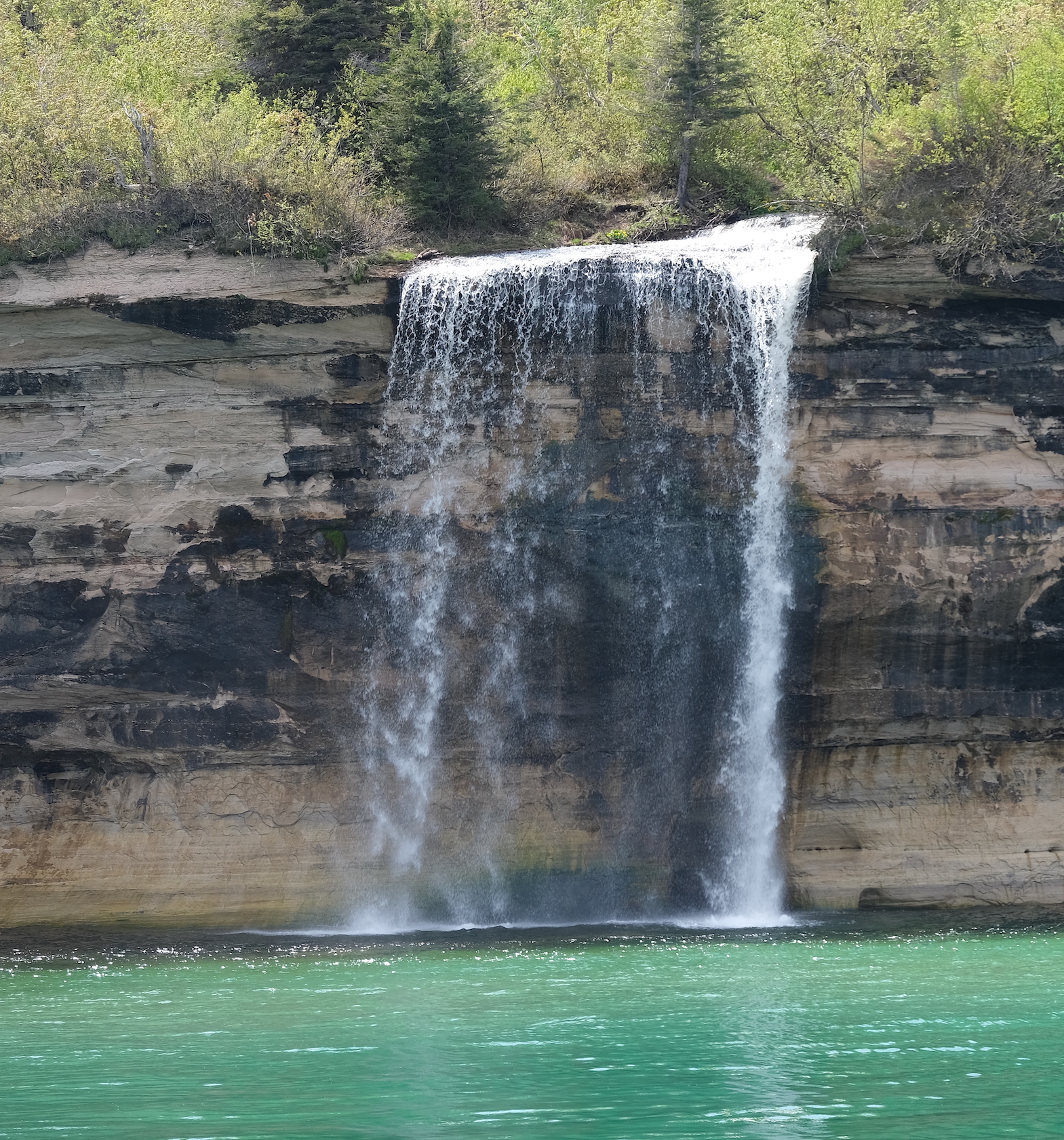 Spray Falls waterfall