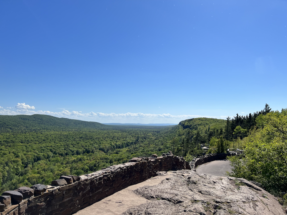 Lake of the Clouds Overlook
