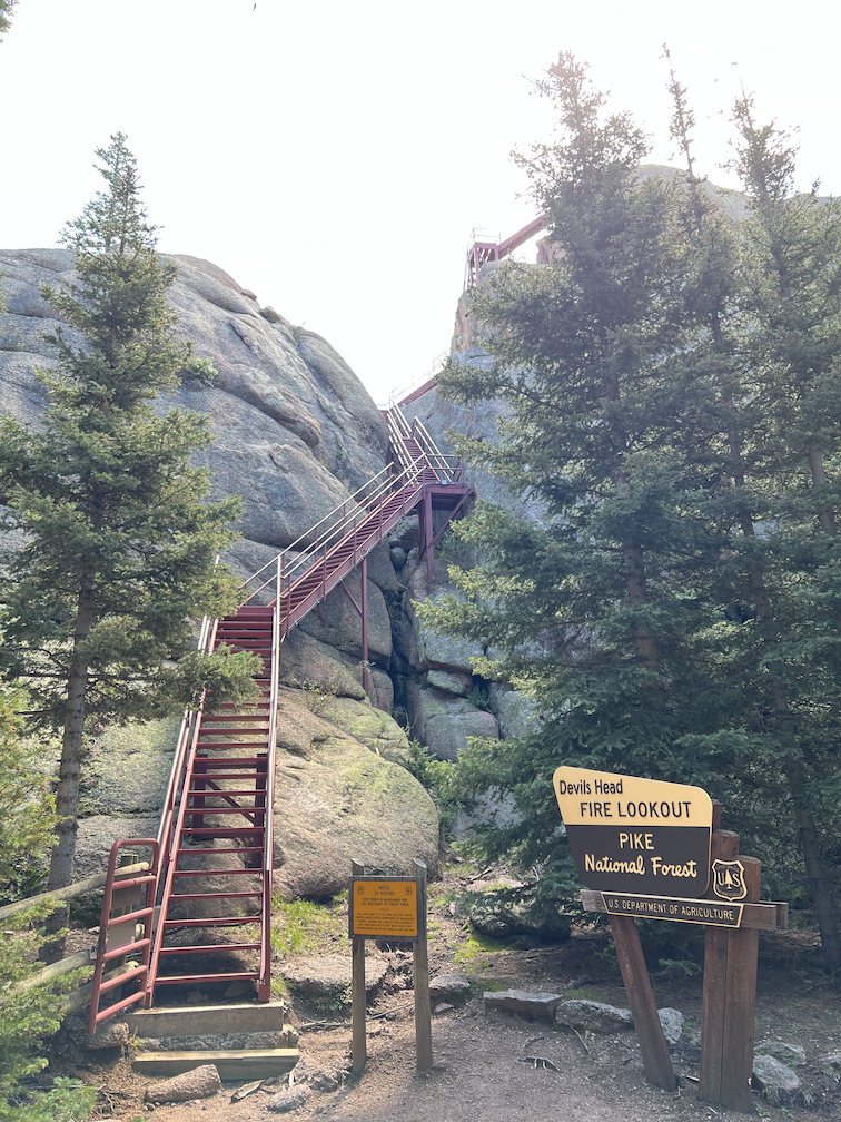 Devils Head stairs to lookout