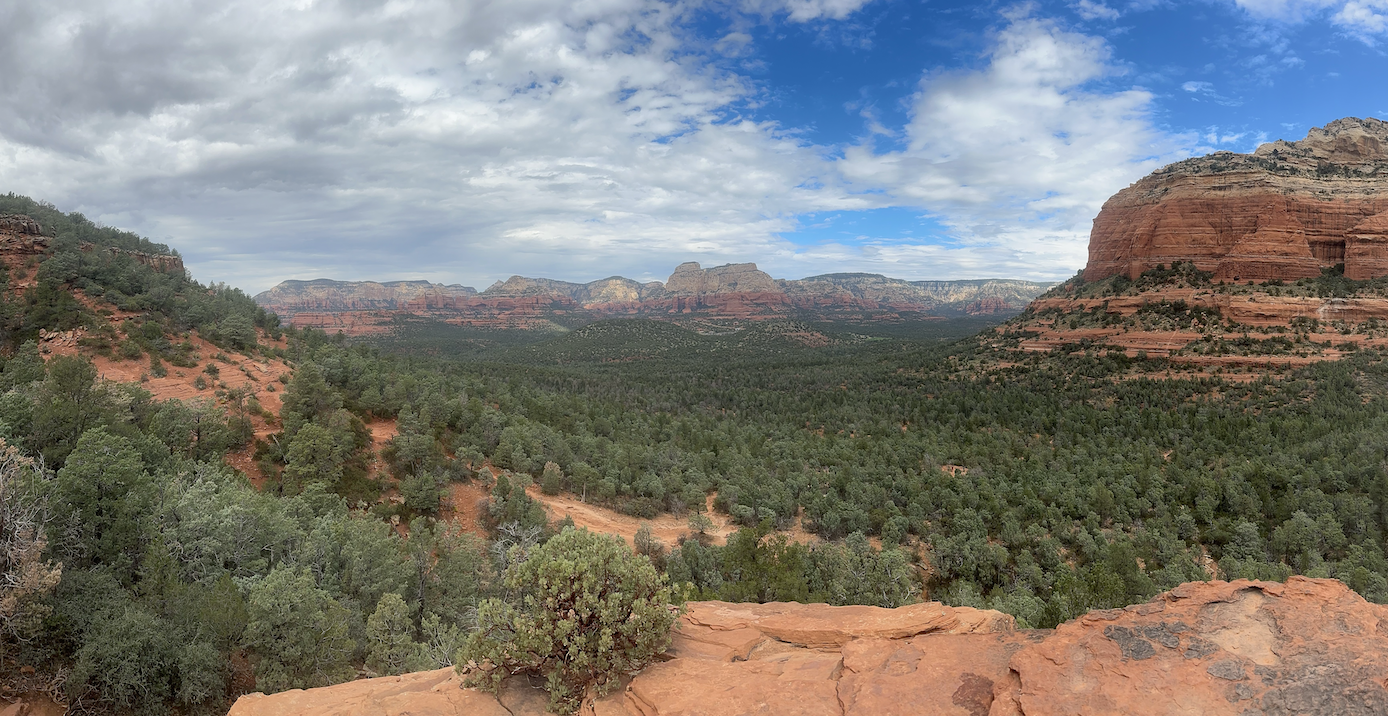 Devil&rsquo;s Bridge Trail